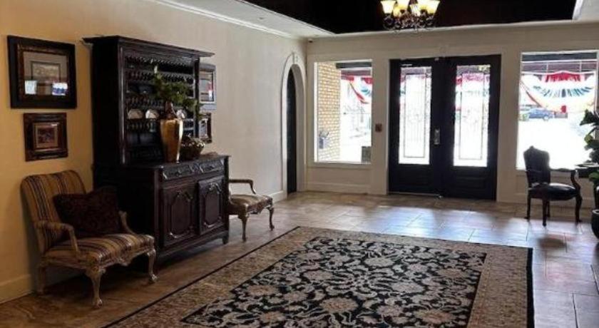 Gonzales The Alcalde Hotel By Oyo מראה חיצוני תמונה